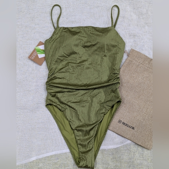 BNWT / Berlook / Small / Medium /Large /  Textured Backless One-Piece - Picture 1 of 3
